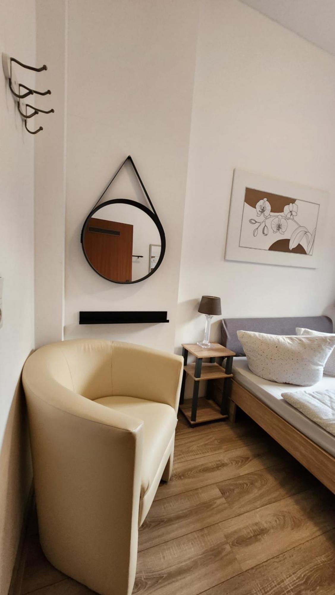Elena Flat Orchidee Duisburg Zentrum Bagian luar foto