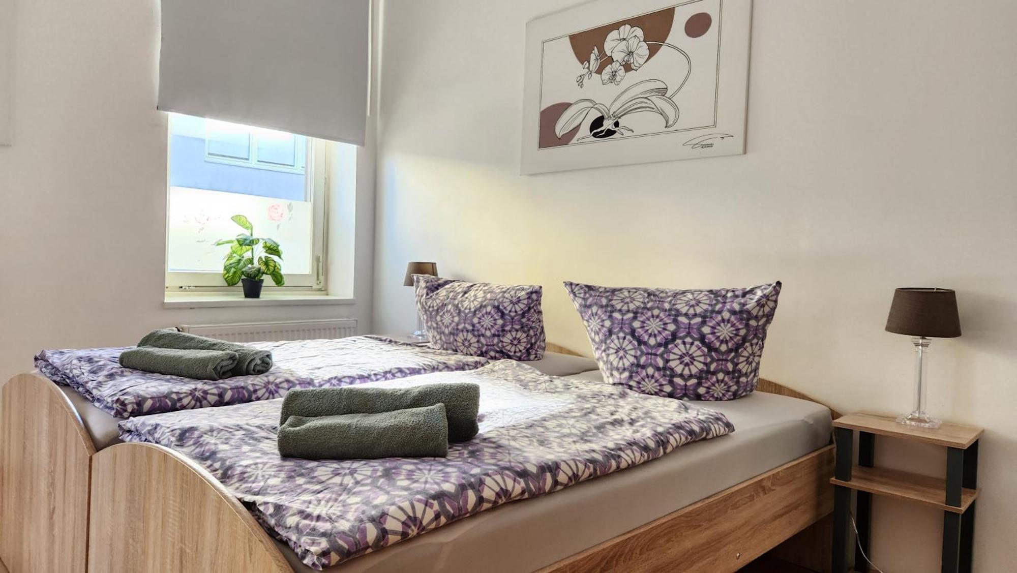 Elena Flat Orchidee Duisburg Zentrum Bagian luar foto